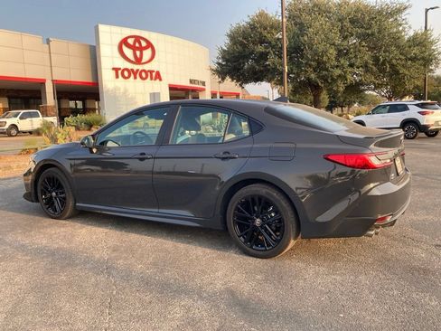 Used 2026 Toyota Camry SE w/ Multimedia Upgrade Package AWD/4WD image 5