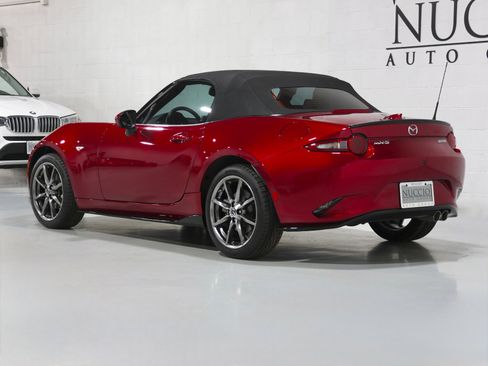 Used 2019 MAZDA MX-5 Miata Grand Touring w/ Appearance Package image 8
