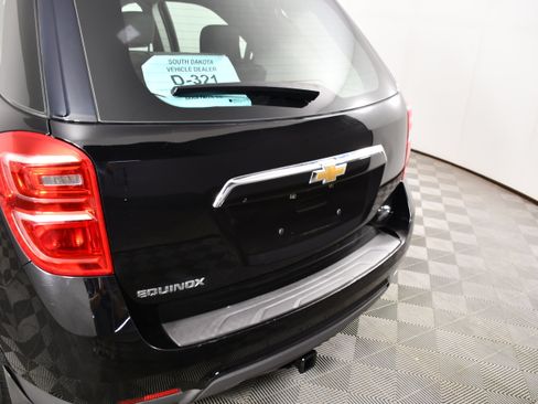 Used 2017 Chevrolet Equinox LS FWD image 15