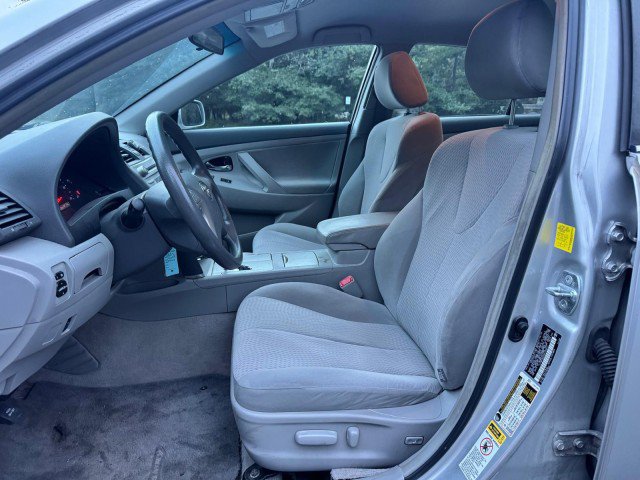 Used 2011 Toyota Camry LE w/ LE Extra-Value Pkg FWD image 9