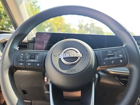 New 2025 Nissan Kicks SV w/ SV Premium Package image 9