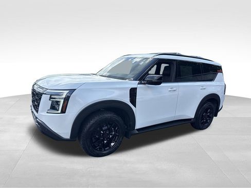 Used 2025 Nissan Armada PRO-4X image 8