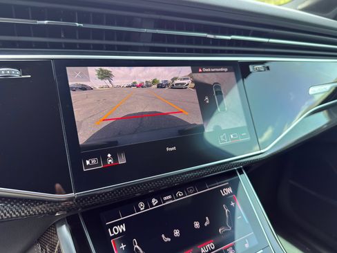Certified 2024 Audi SQ7 Premium Plus w/ Carbon Package AWD/4WD image 21