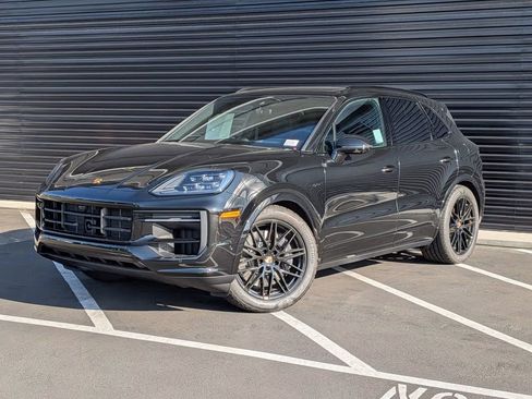 Certified 2025 Porsche Cayenne E-Hybrid AWD/4WD image 1