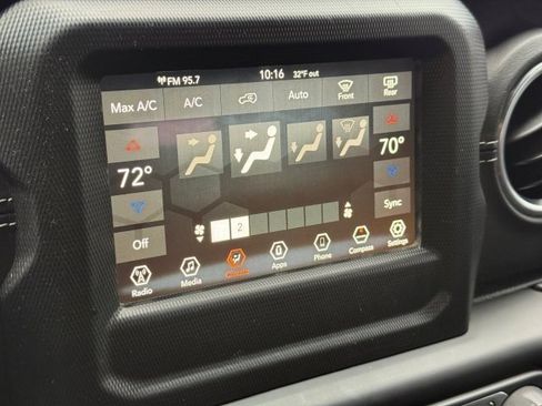 Used 2018 Jeep Wrangler Unlimited Sahara w/ LED Lighting Group image 24