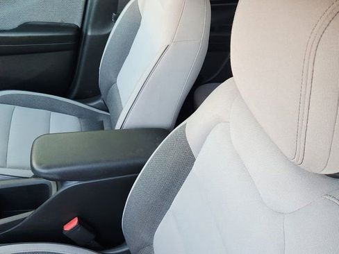 Used 2021 Chevrolet TrailBlazer LT w/ Convenience Package image 21