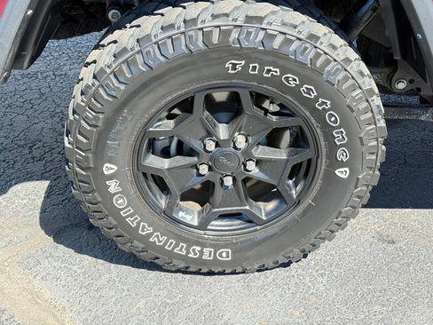 Used 2021 Jeep Gladiator Sport AWD/4WD image 10