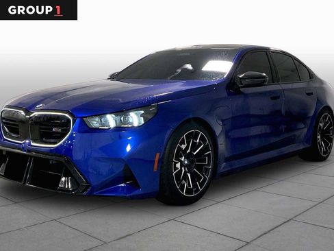 Used 2025 BMW M5 w/ Carbon Package AWD/4WD image 1