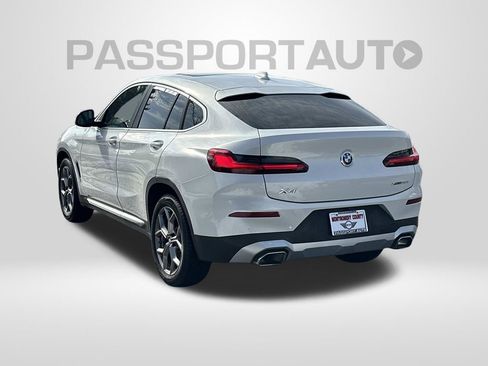 Used 2023 BMW X4 xDrive30i w/ Convenience Package image 2