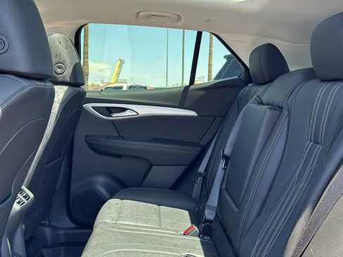 Used 2024 Buick Envision Avenir AWD/4WD image 23