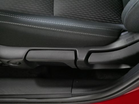 Used 2025 Mitsubishi Outlander ES AWD/4WD image 20