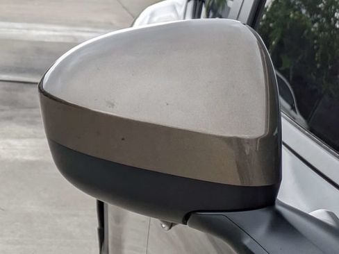 Used 2025 Nissan Kicks SV FWD image 13