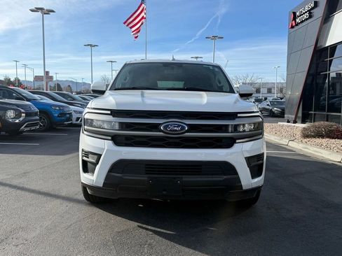 Used 2024 Ford Expedition Max XLT image 2