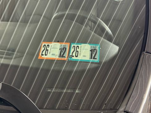 Used 2022 Cadillac XT4 Premium Luxury w/ Enhanced Visibility Package image 10