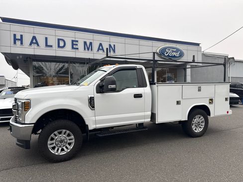 Used 2018 Ford F350 XLT w/ XLT Value Package AWD/4WD image 1