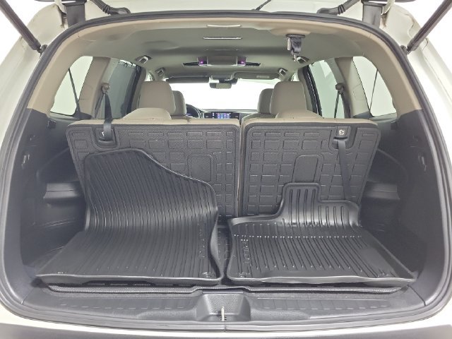 Used 2019 Honda Pilot Touring image 10