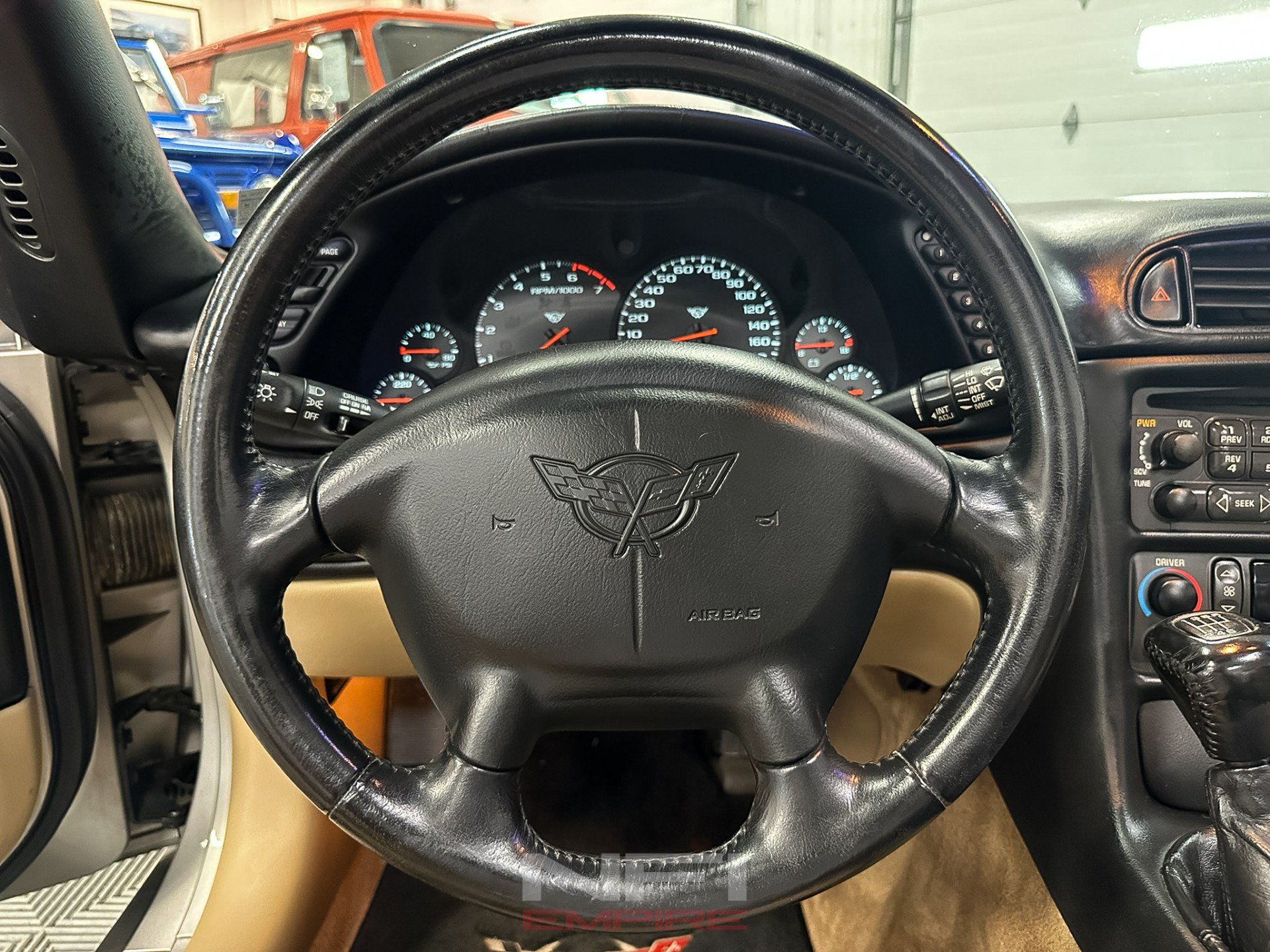 Used 2000 Chevrolet Corvette Coupe w/ Memory Pkg RWD image 35