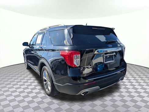 Used 2021 Ford Explorer Limited w/ Equipment Group 301A RWD image 5