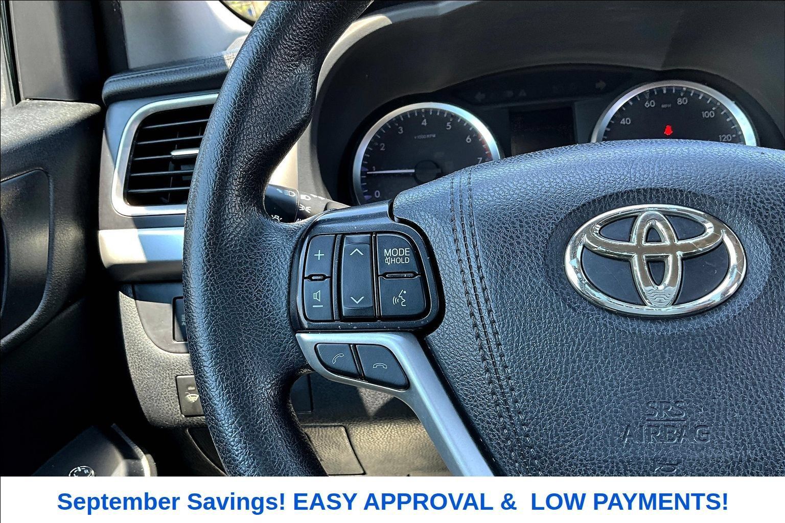 Used 2019 Toyota Highlander LE FWD image 14