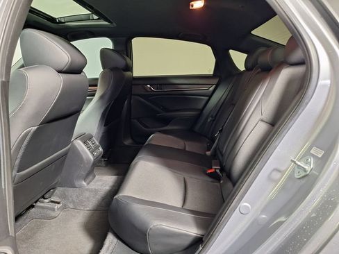 Used 2021 Honda Accord Sport image 10