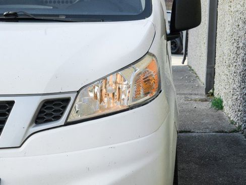 Used 2020 Nissan NV200 S image 41