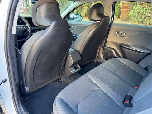 Used 2025 Kia K4 FWD image 16