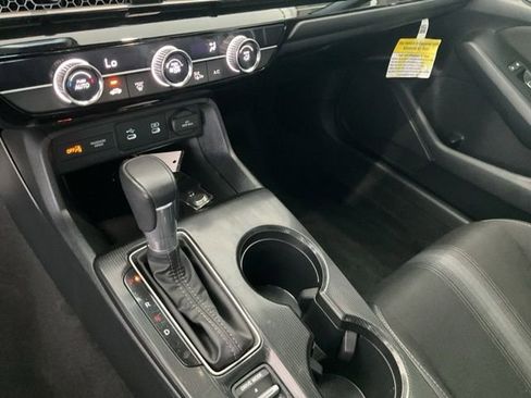 Certified 2025 Honda Civic Sport image 11