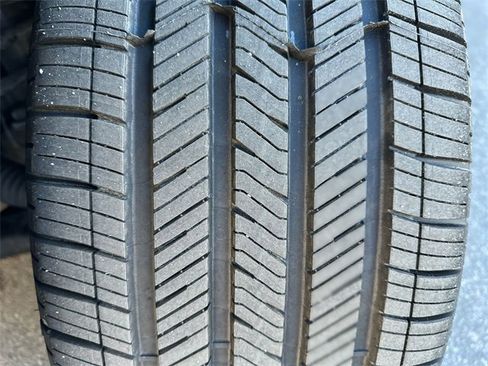 Used 2023 Ford Expedition Platinum image 11