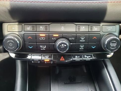 Used 2021 Dodge Durango R/T w/ Premium Interior Group AWD/4WD image 21