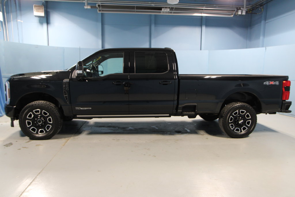 Used 2025 Ford F250 Platinum AWD/4WD image 35