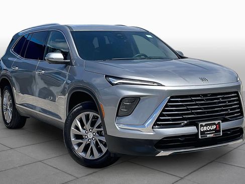 Used 2026 Buick Enclave Preferred FWD image 3