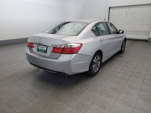 Used 2013 Honda Accord LX image 9