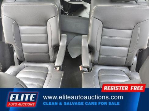 Used 2019 GMC Acadia Denali image 19