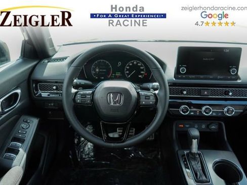 Used 2023 Honda Civic Sport image 13