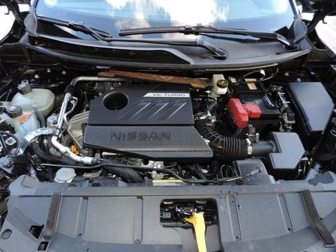 Used 2025 Nissan Rogue SL AWD/4WD image 21