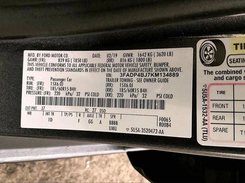 Used 2019 Ford Fiesta SE image 32