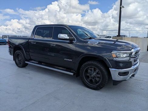 Used 2020 RAM 1500 Laramie AWD/4WD image 1