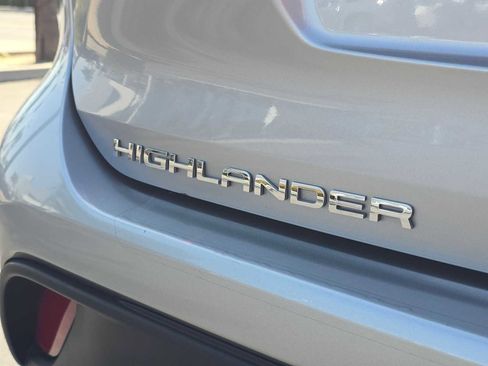 Used 2021 Toyota Highlander XSE FWD image 15
