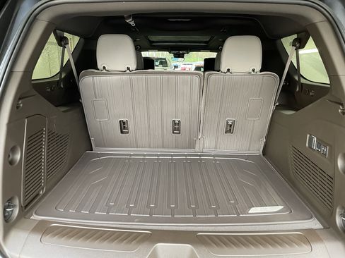 New 2026 GMC Yukon XL Elevation w/ Elevation Premium Package image 9