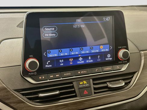 Used 2023 Nissan Altima 2.5 SV FWD image 21