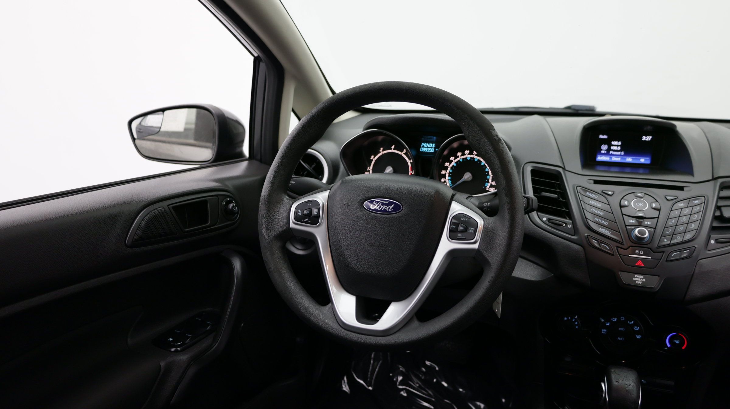 Used 2018 Ford Fiesta SE FWD image 26