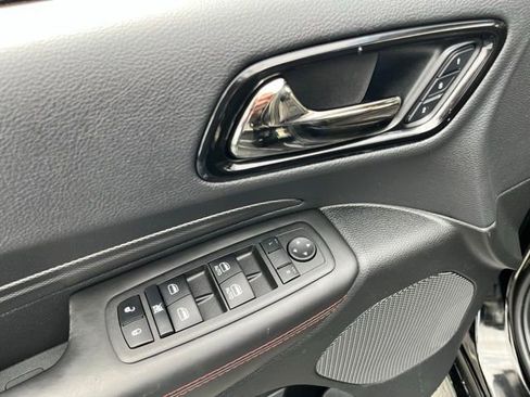 Used 2023 Dodge Durango GT AWD/4WD image 17