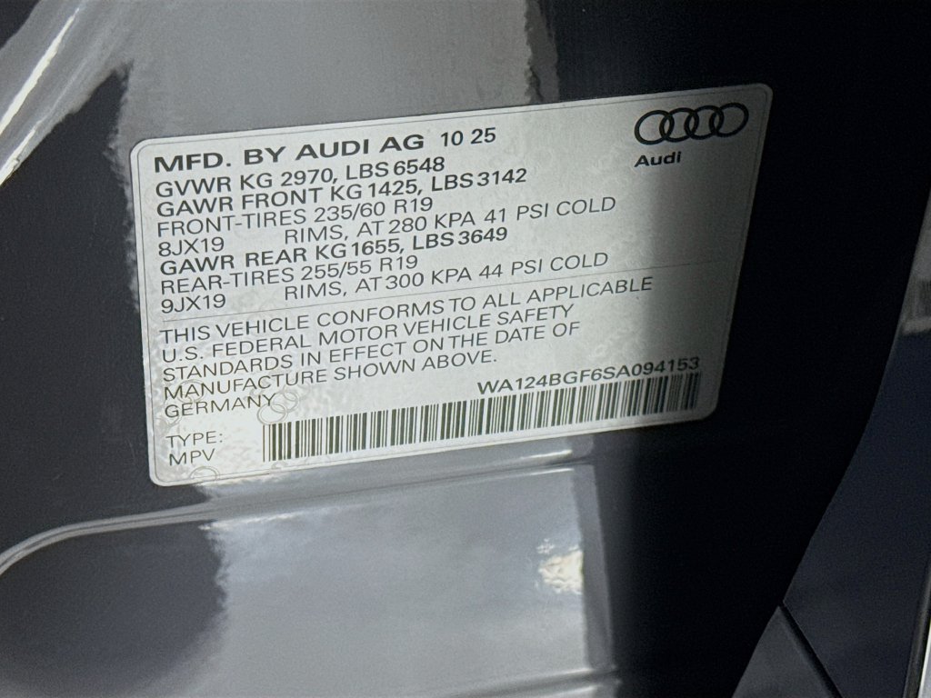 Used 2025 Audi Q6 e-tron Premium Plus AWD/4WD image 35