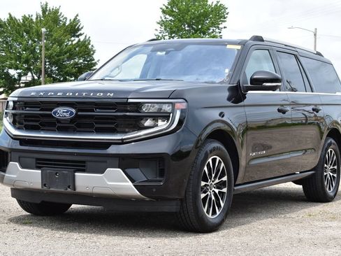Used 2025 Ford Expedition Max Platinum AWD/4WD image 1
