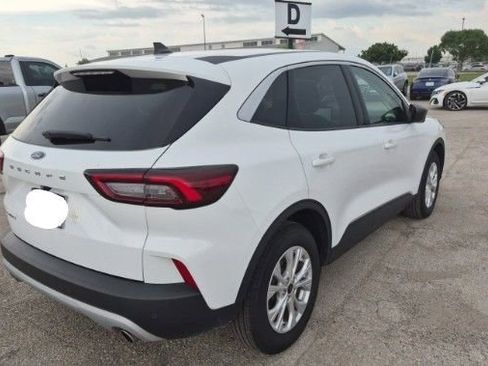 Used 2024 Ford Escape Active w/ Tech Pack #1 FWD image 2