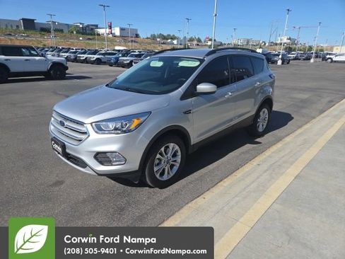 Used 2018 Ford Escape SEL AWD/4WD image 3