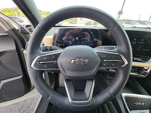 New 2026 Chevrolet Equinox ACTIV w/ Convenience Package III image 17