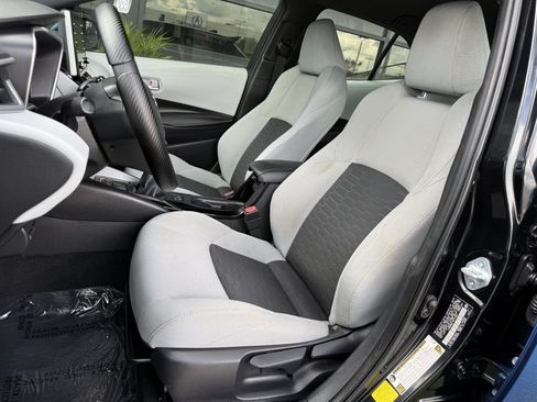 Used 2021 Toyota Corolla SE FWD image 17