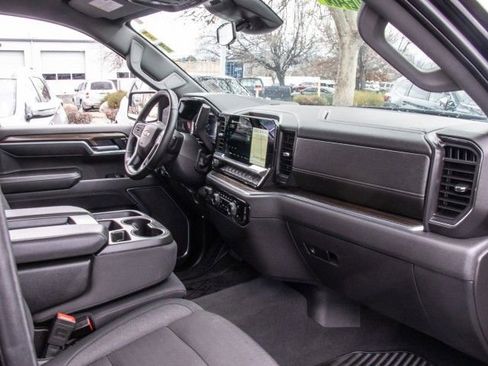 Used 2025 Chevrolet Silverado 1500 LT AWD/4WD image 14