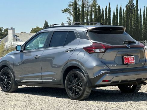 Used 2021 Nissan Kicks SR w/ Interior Electronics Package FWD image 7